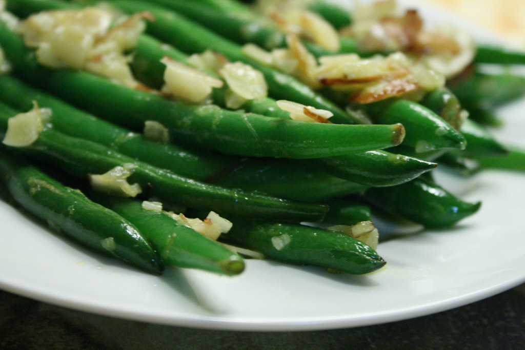 Buttered Green Beans with Almonds